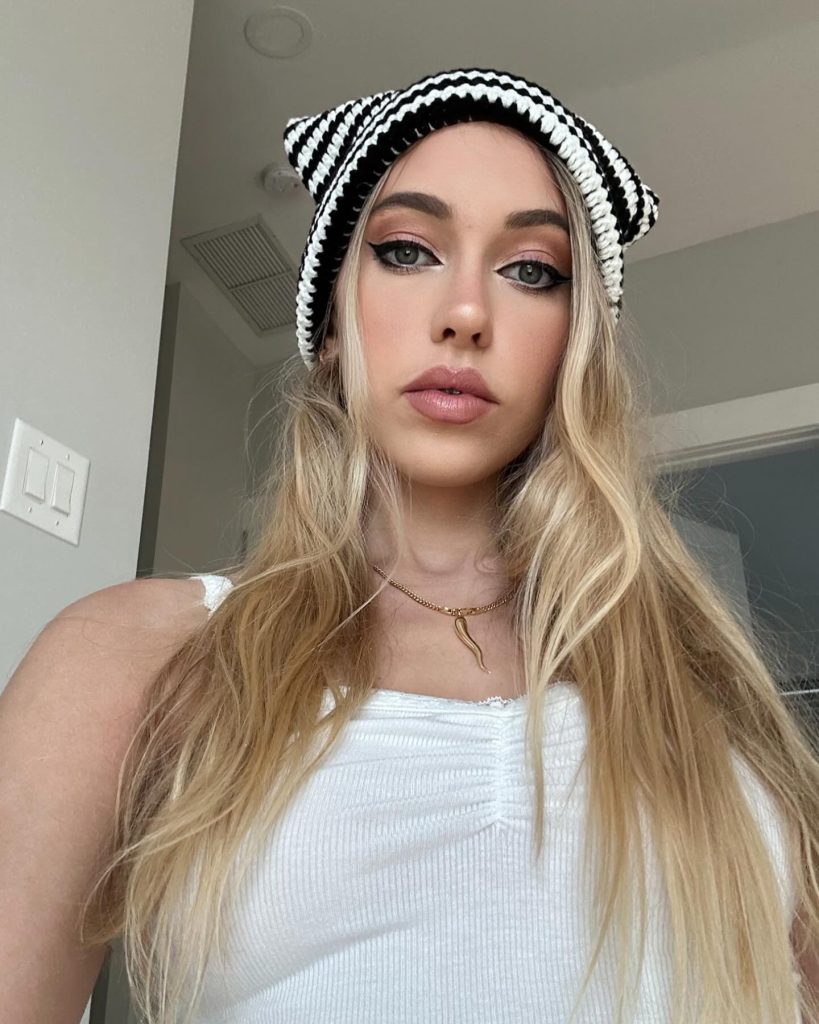 Who Is Khloe Kapri? Explore Her Age, Career, and More Perfectley