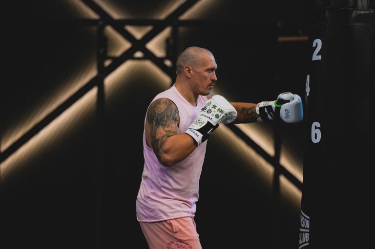 Usyk Height Revealed The Truth Behind His Stature Perfectley