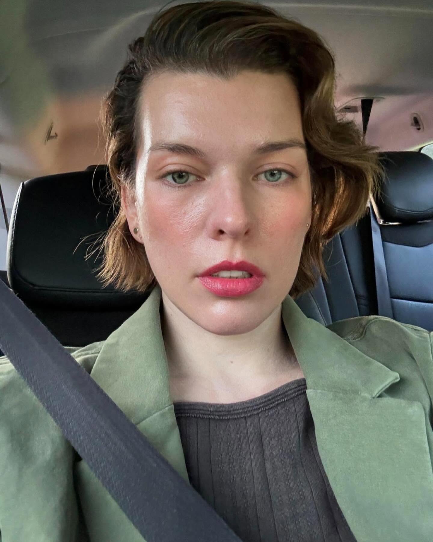 How Tall Is Milla Jovovich? Know Her Height!